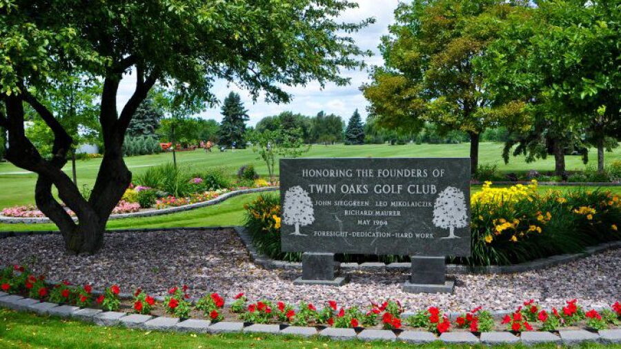 Twin Oaks GC