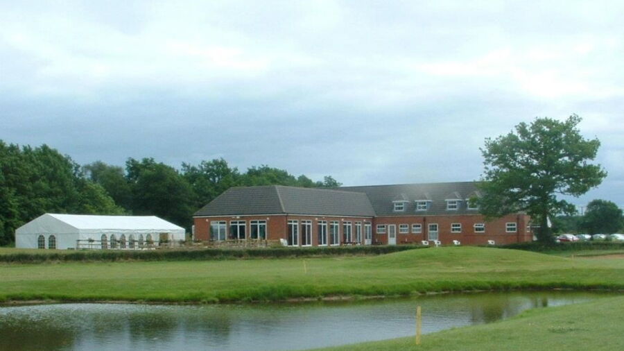 Silverstone GC: Clubhouse