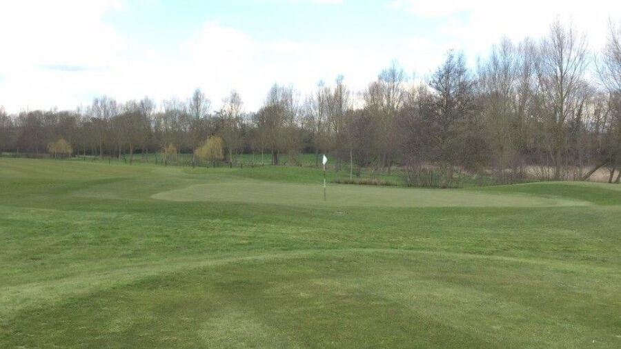 15th green at Colne Valley
