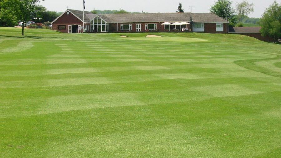 Alresford GC: 18th green