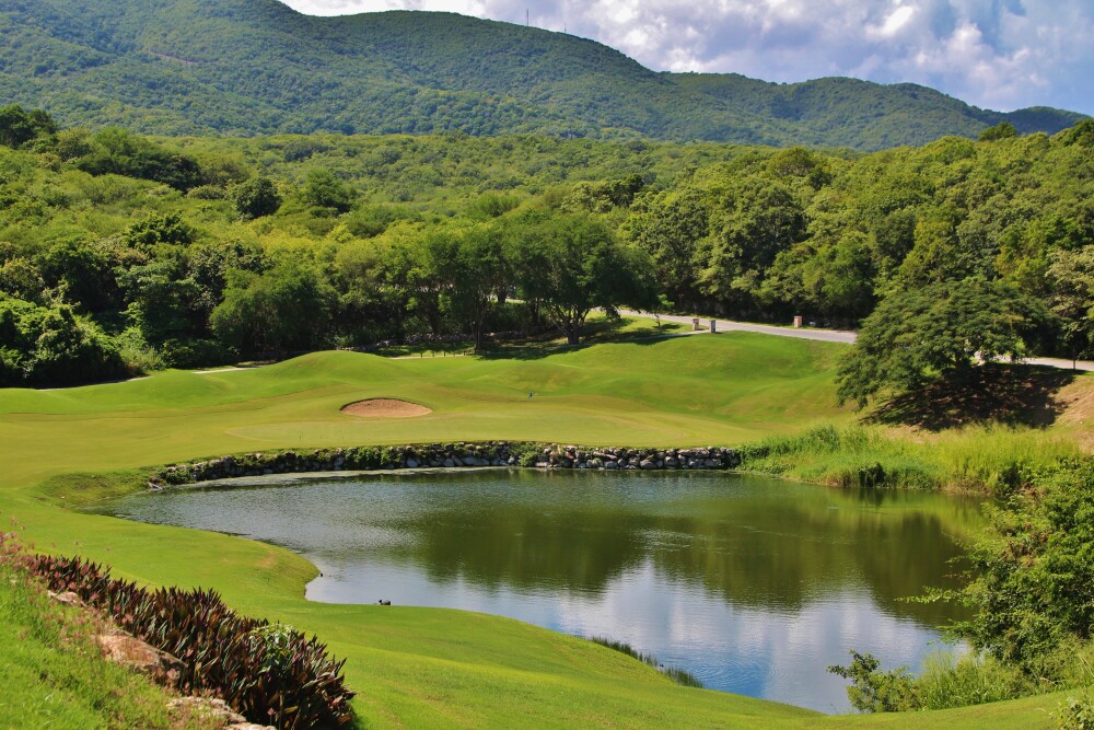 White Witch Golf Course - hole 2