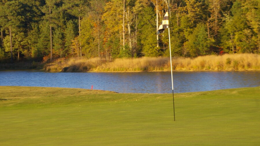 Hunting Hawk Golf Club - hole 16