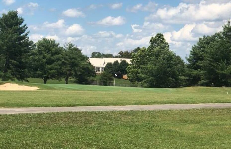 White/Blue at Dandridge Golf & Country Club in Dandridge, Tennessee