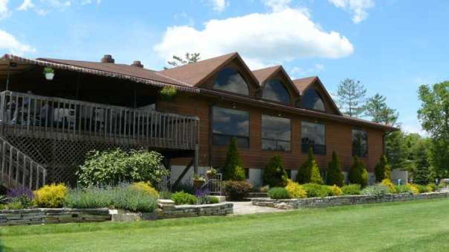 Athens CC: Clubhouse