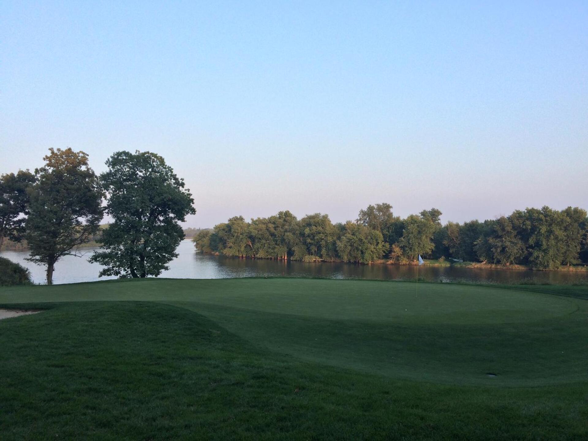 The serene par-3 16th (Photo submitted by BrandonWebb on 12/31/2016)
