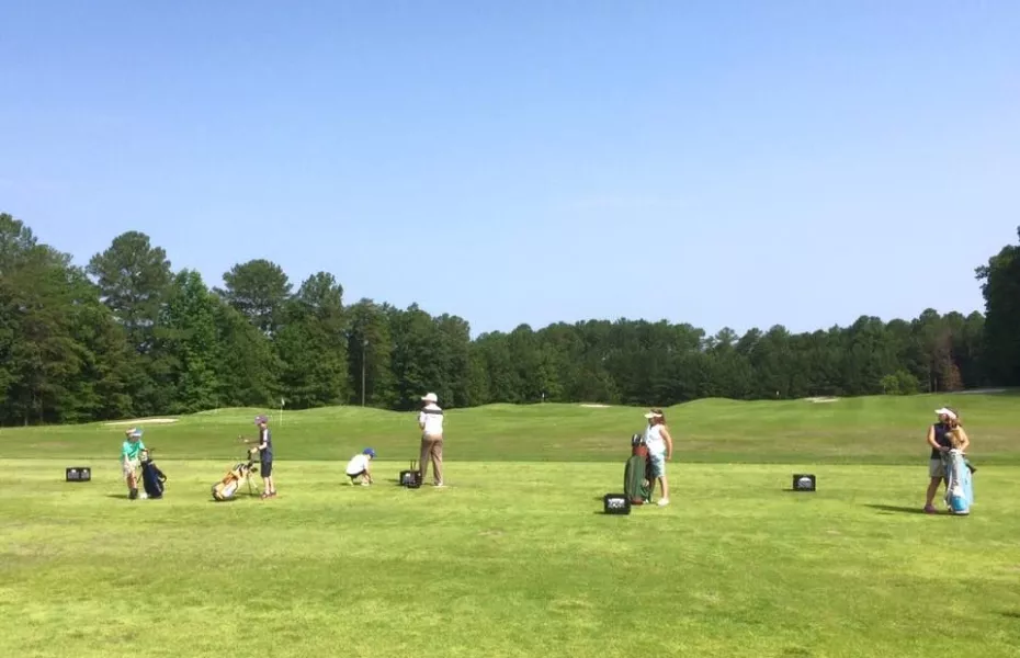 Fawn Lake CC: Driving range