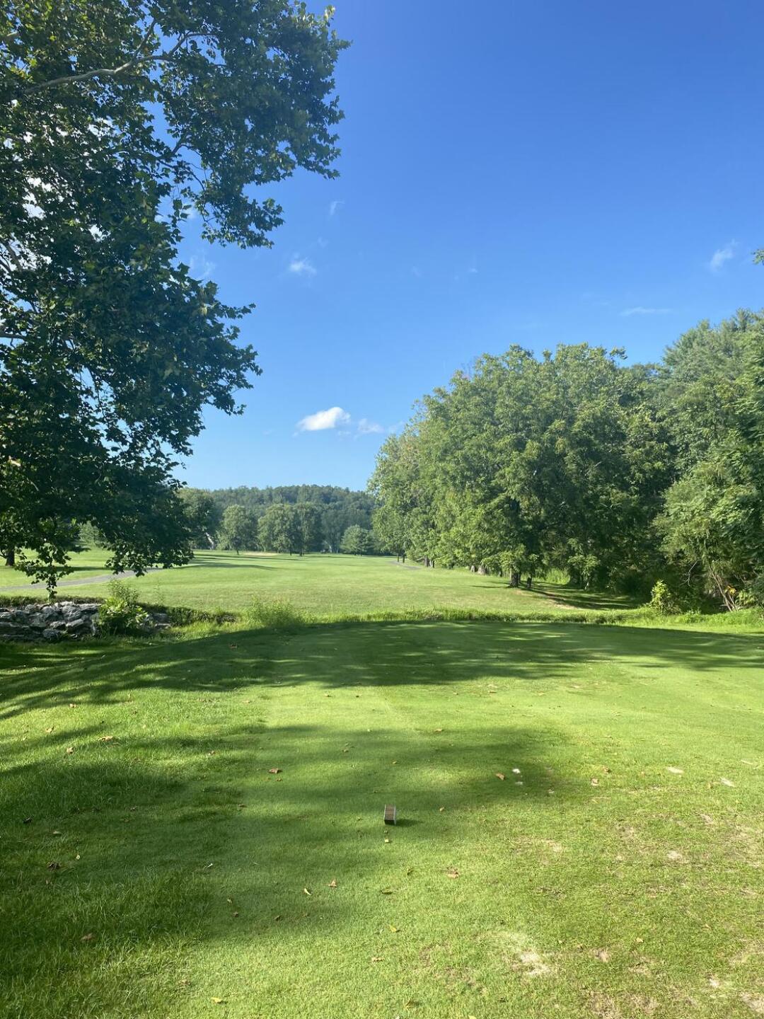 Hole 1 (Photo submitted by GregB324 on 08/10/2025)