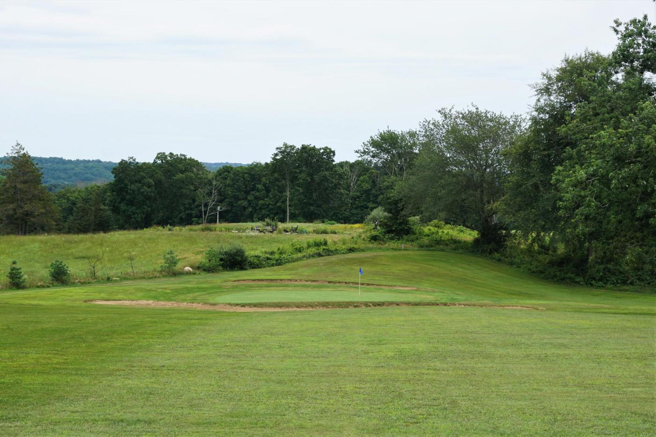 5th: Postage-stamp par three. Nice scenery as backdrop in the Moodus countryside. (Photo submitted by AptlyLinked on 08/04/2021)
