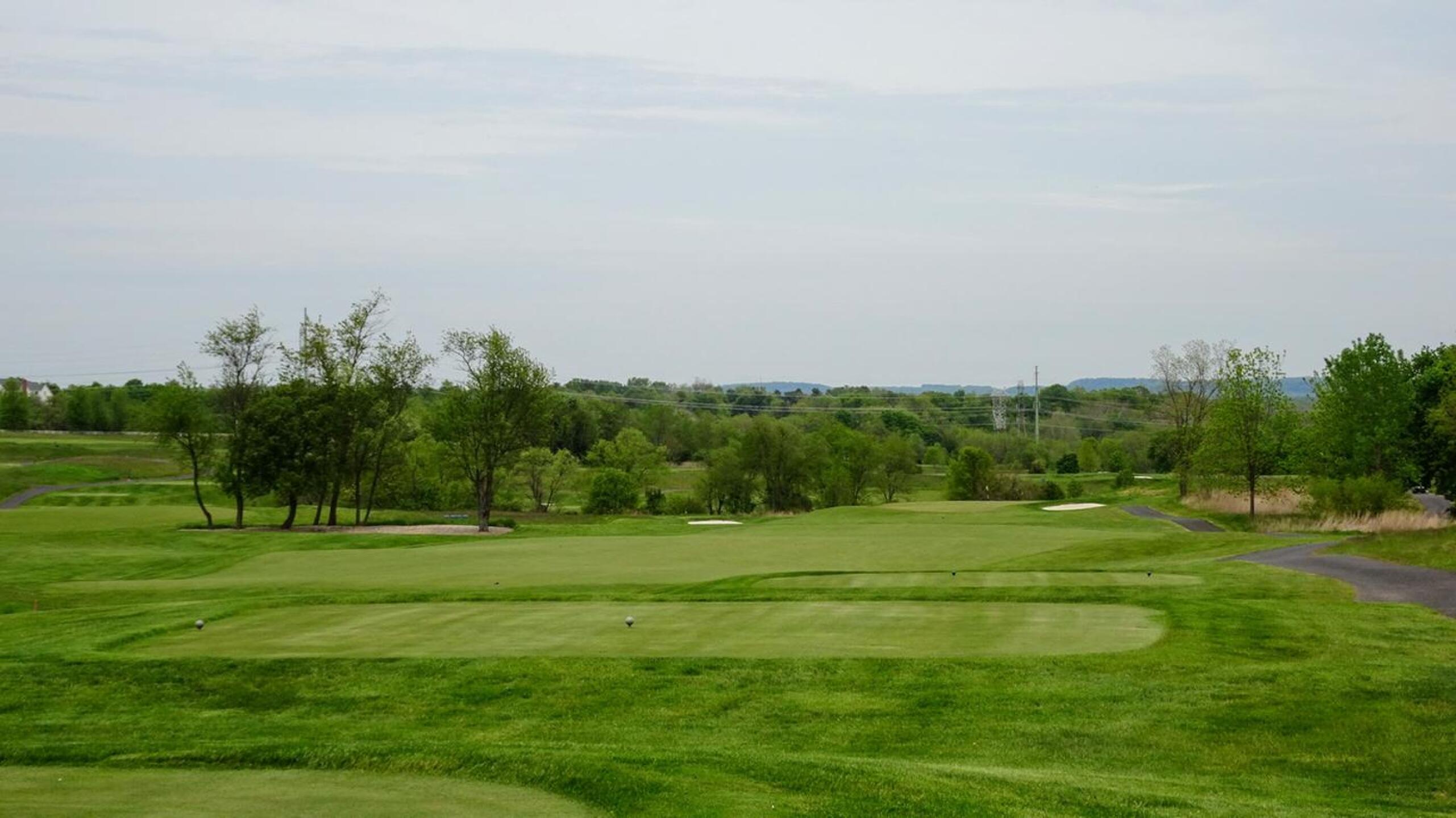 The par-4 1st on Meadow (Photo submitted by Back9Ben on 05/21/2020)