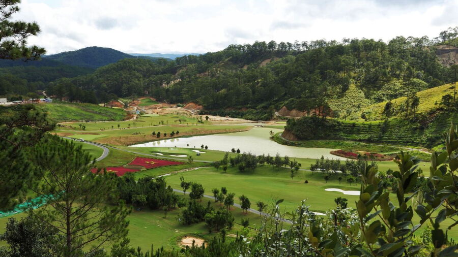 Sacom Tuyen Lam GC & Resort