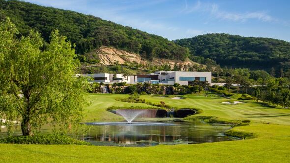 Smart KU Golf Pavilion: Clubhouse