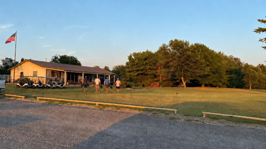 Twin Oaks GC: Clubhouse