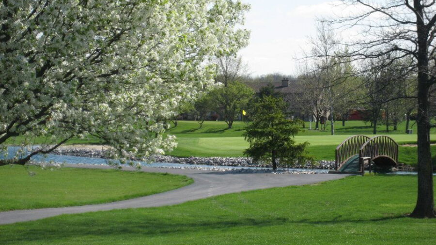 Country Acres GC: #18