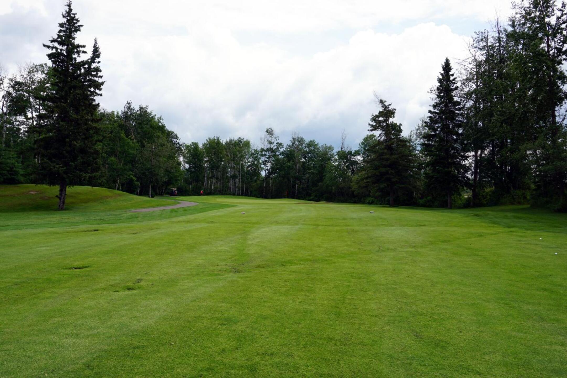Grand Centre G&CC, Hole 3, Par 4, 370 yds (Photo submitted by DYakimec on 06/25/2019)