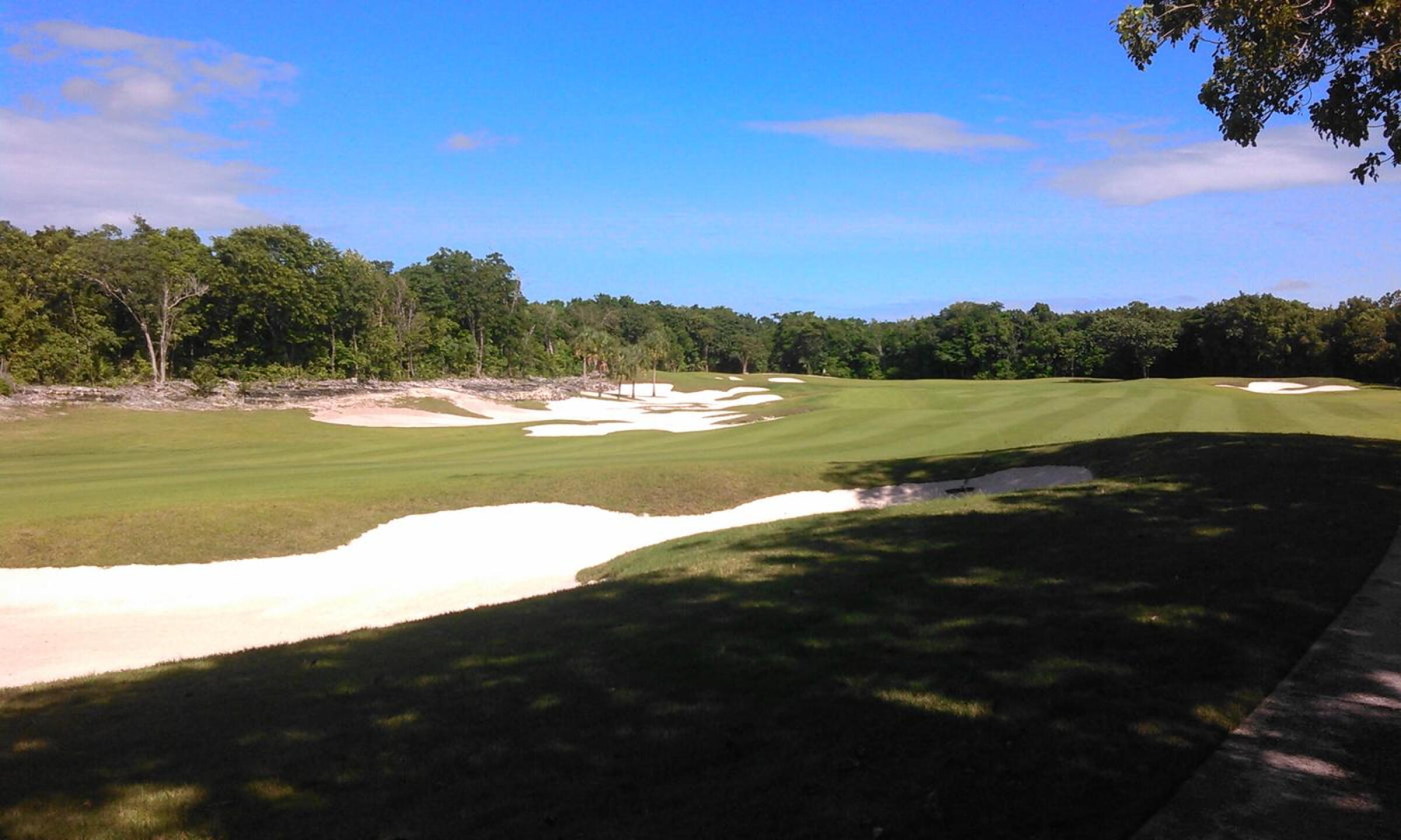 bunkers (Photo submitted by JacquesVerl on 11/06/2015)