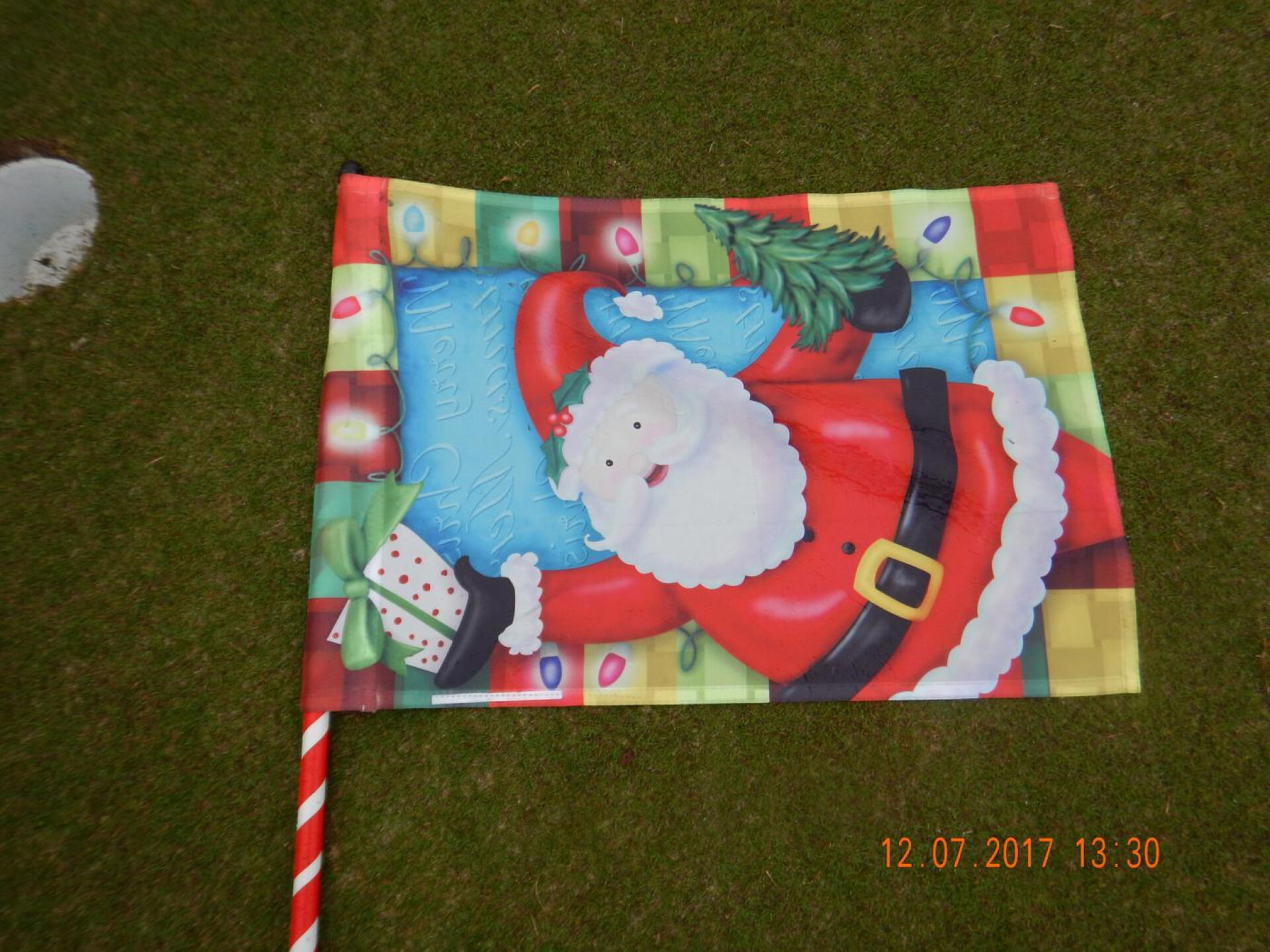 christmas flag (Photo submitted by allennoell on 12/08/2017)