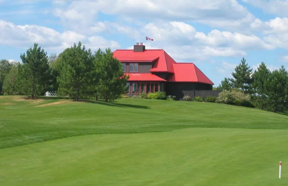 Diamond In The Ruff GC: #6 & clubhouse