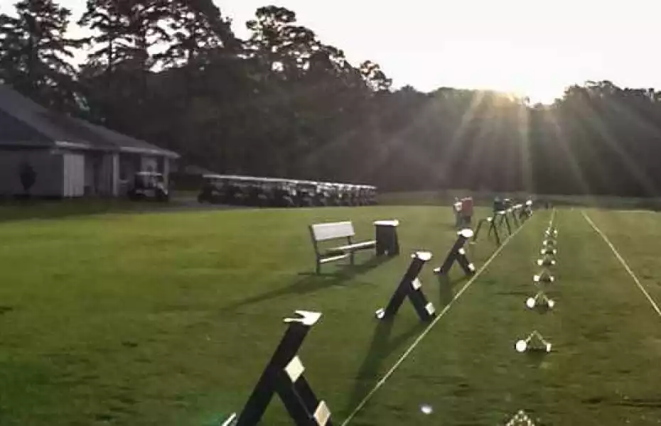 The Pines GC at Fort Eustis: Driving range