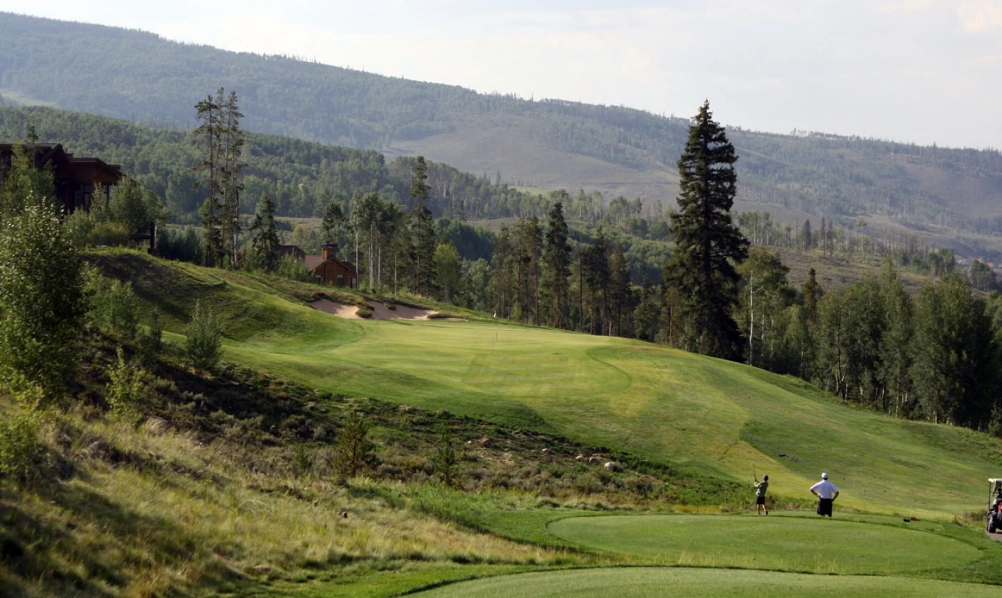 Raven Golf Club at Three Peaks - hole 12