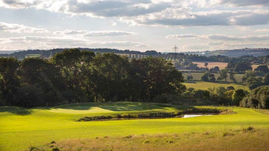 Silkstone GC: 4th green