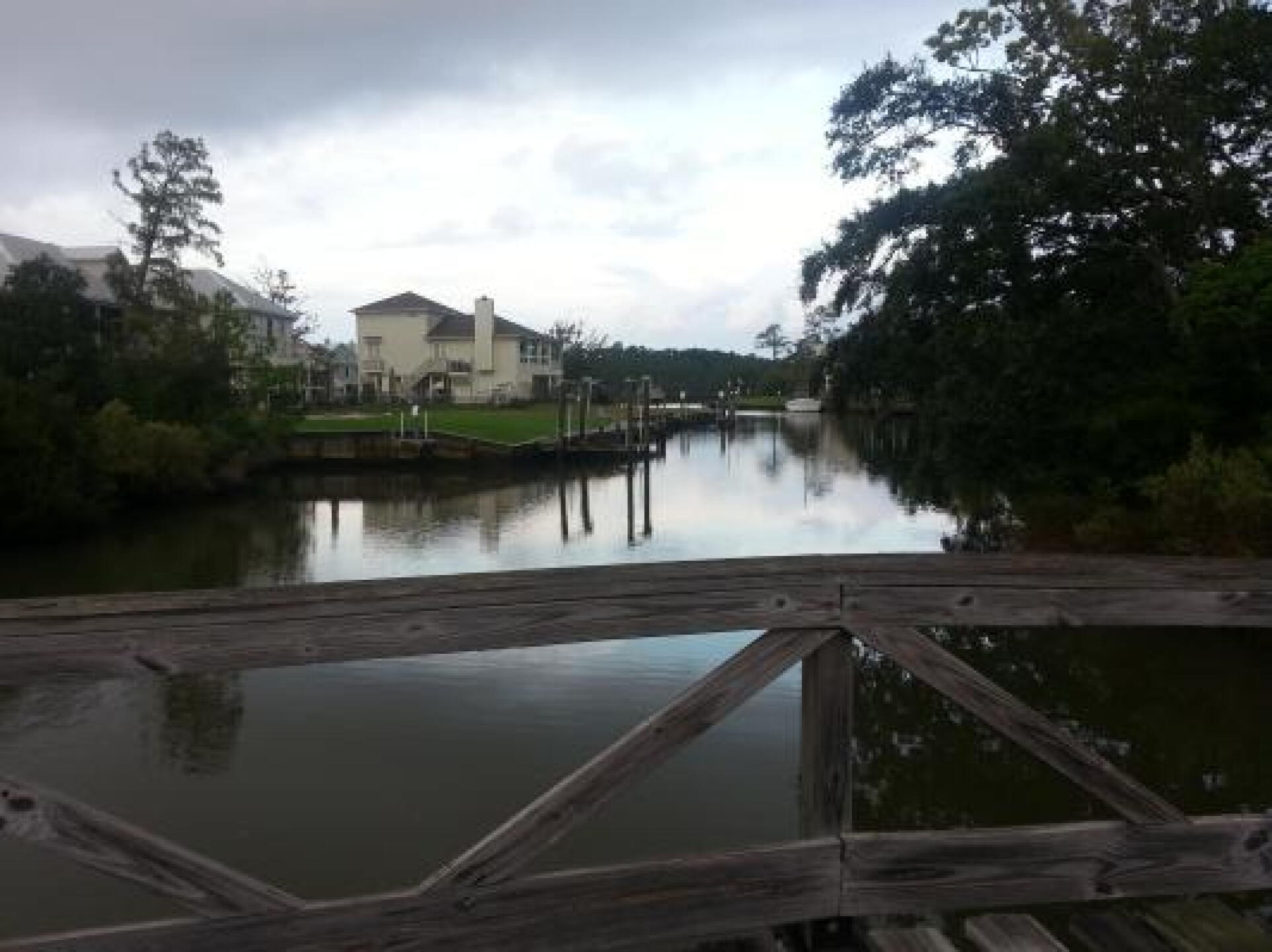 Par 3 front side (Photo submitted by artcraft1 on 10/18/2013)