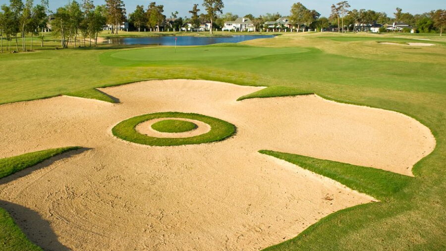 Lakewood GC: Maltese Falcon Bunker