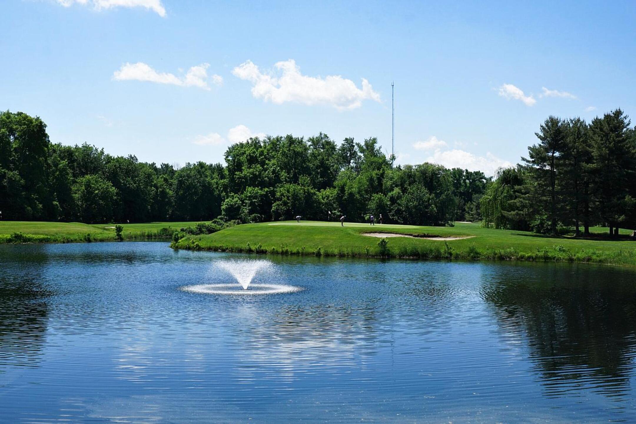 It’s gorgeous scenery, but a watery grave will be the fate of golf balls falling well short of green eight. Ditto for misses long or left. (Photo submitted by AptlyLinked on 06/05/2022)