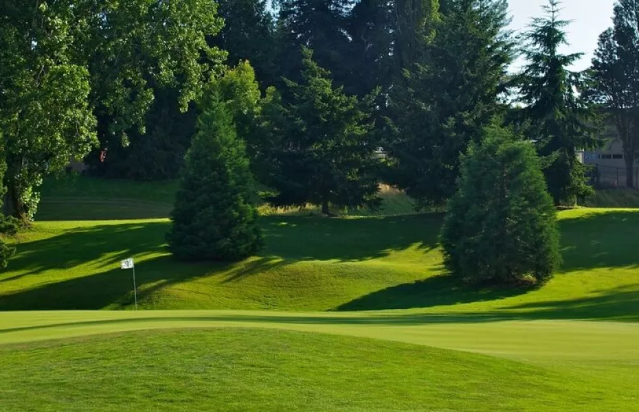 Legion Memorial GC: #2