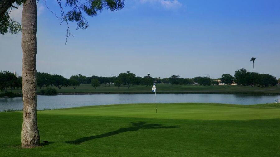 Gabe Lozano Senior Golf Center