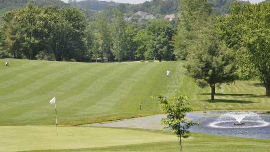 Lakeview GC - Lake: #9