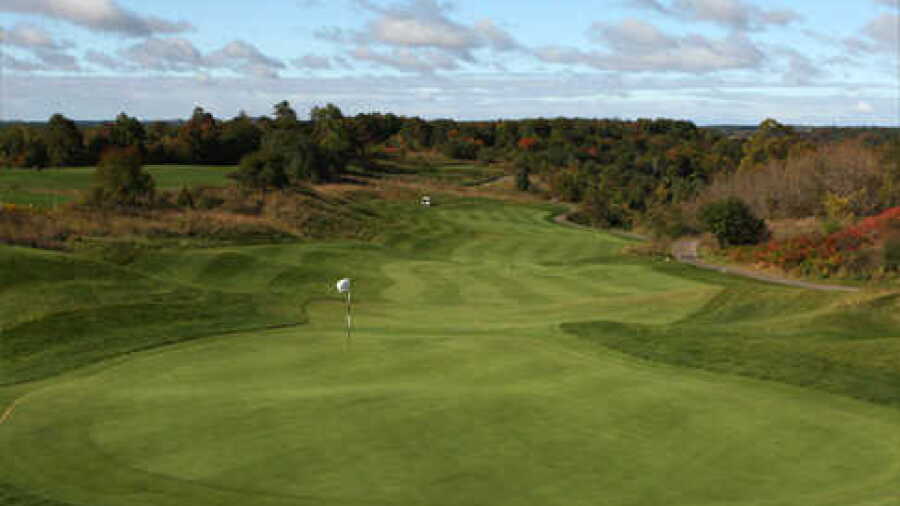 Hockley Valley GC: 6th fairway