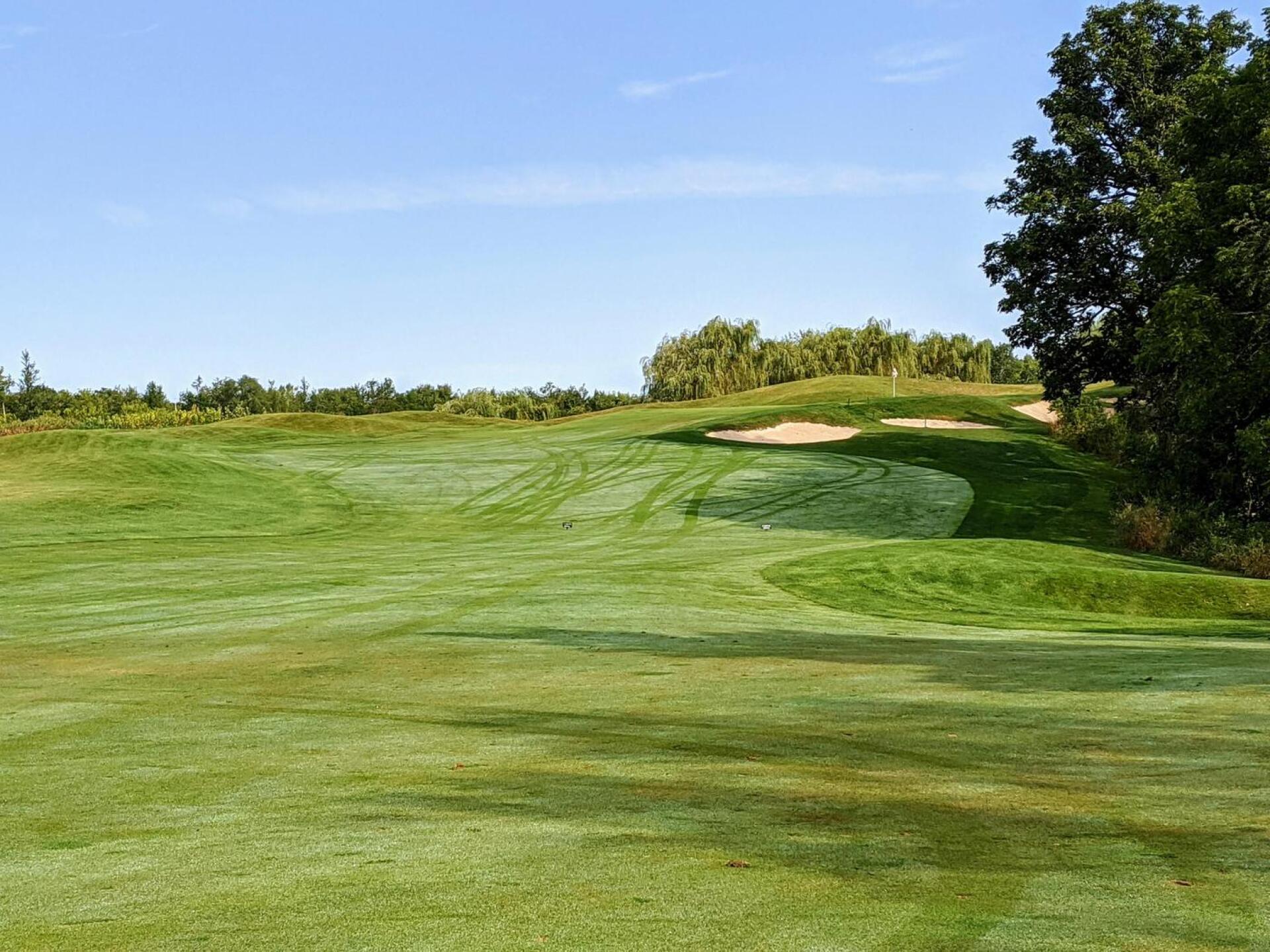 Hole 4 - a challenging up-hill par 4 (Photo submitted by GolferJake78 on 09/02/2020)