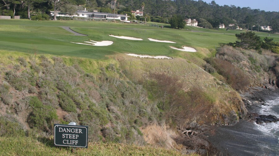 Pebble Beach Golf Links - hole 8
