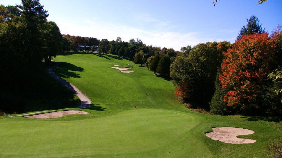 South Muskoka Curling & GC: #10