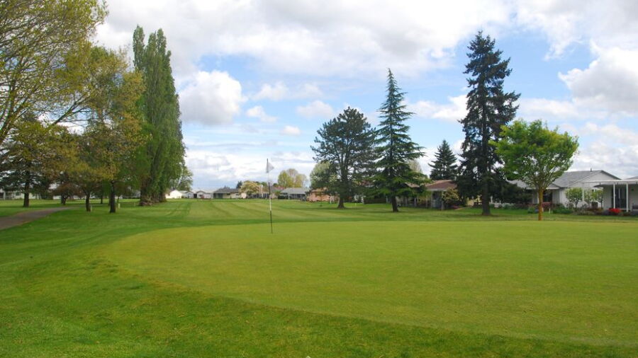 Woodburn Estates & Golf