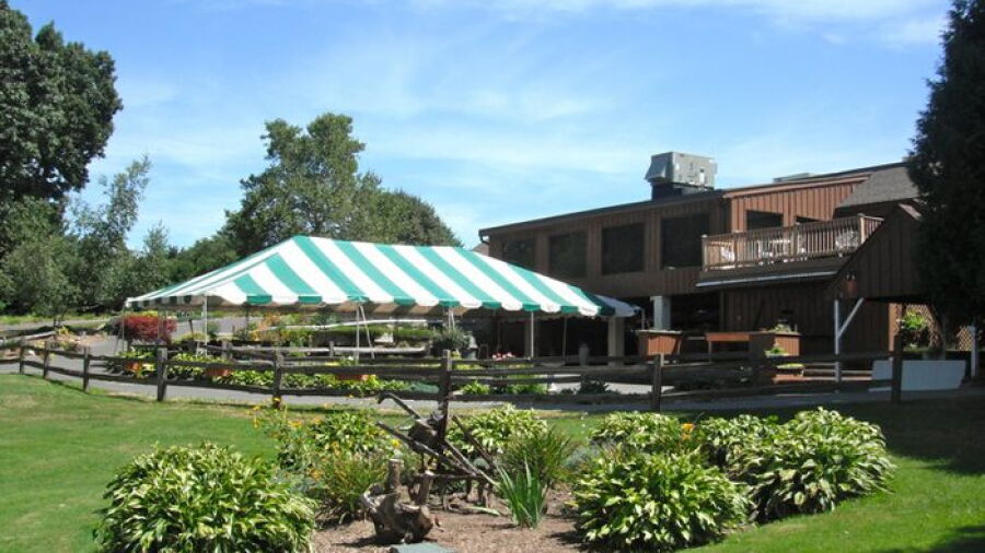 Oak Ridge GC: Clubhouse