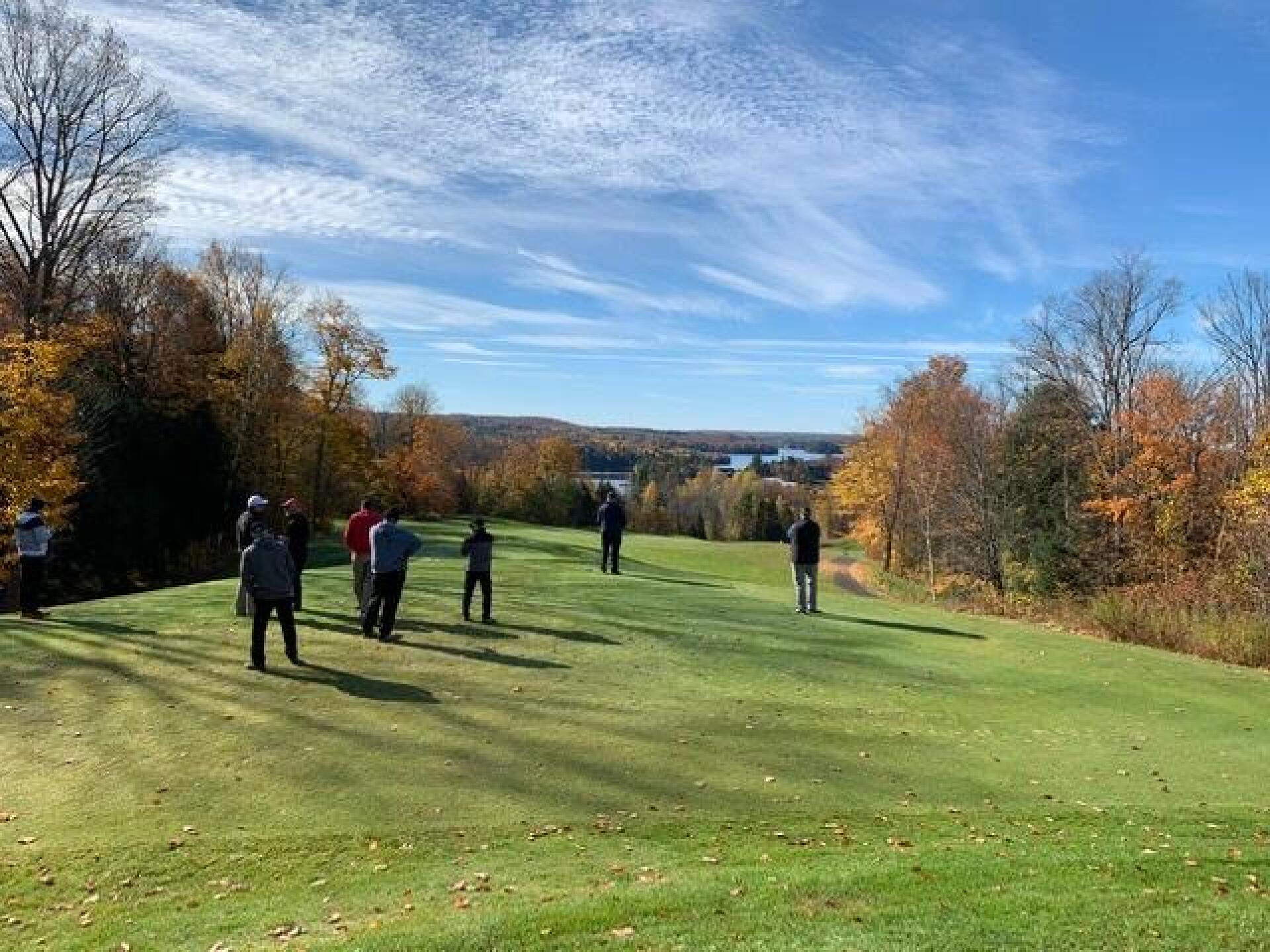 Deerhurst Highland Hole #1 Tee (Photo submitted by Orangutanmike on 12/24/2019)