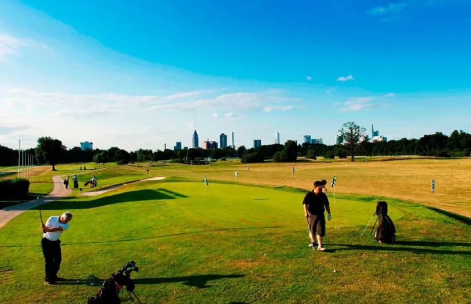 Golf Racetrack Frankfurt Niederrad: Practice area