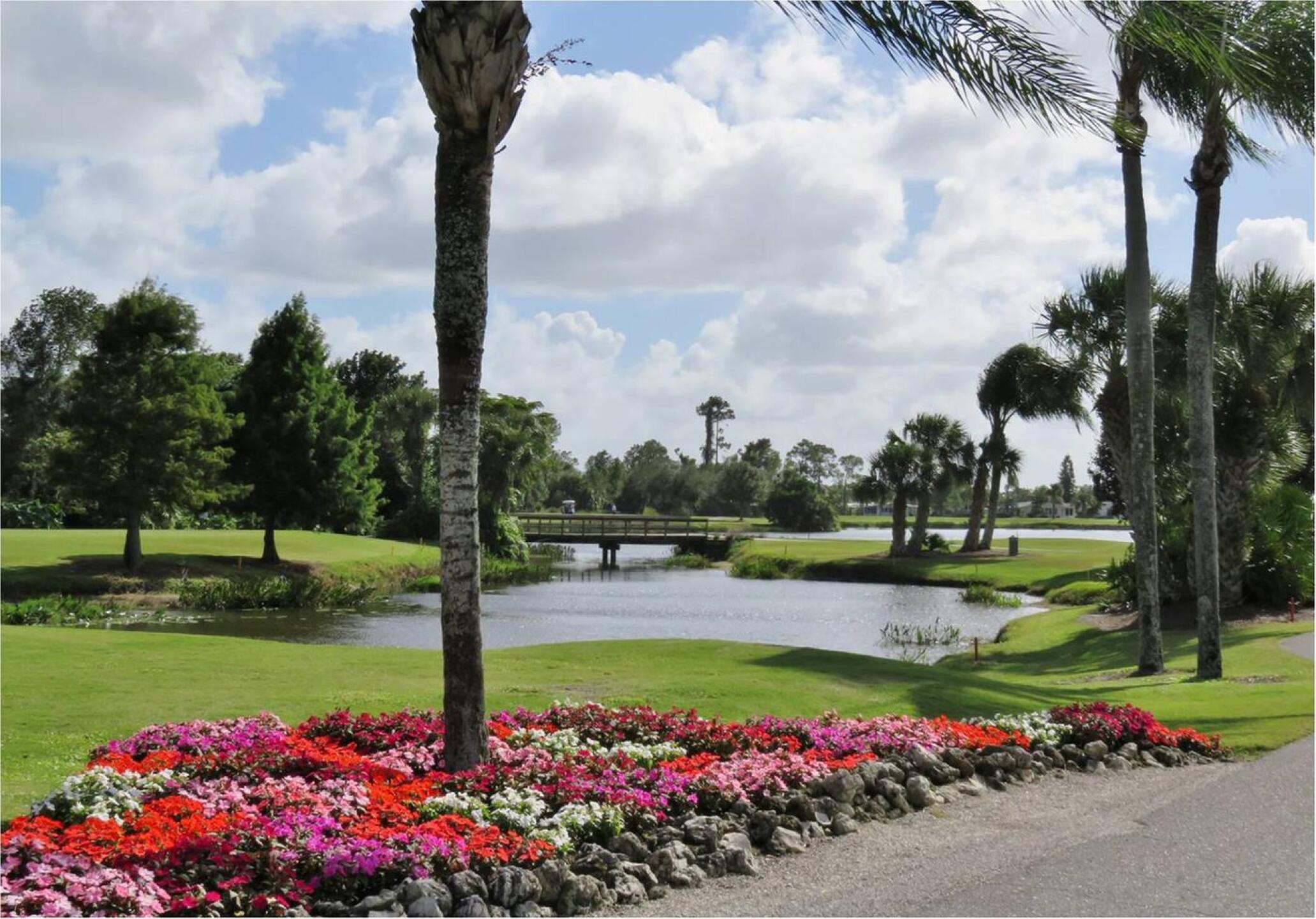 Bridge at 8 - Maple Leaf (Photo submitted by geezer104 on 02/19/2020)