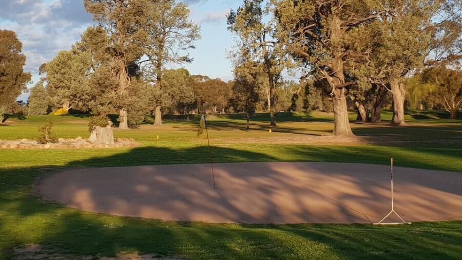 Henty GC