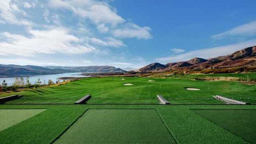 ParOne at Skyridge: Driving range