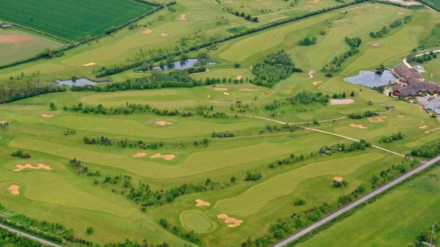 Witney Lakes Resort: Aerial view