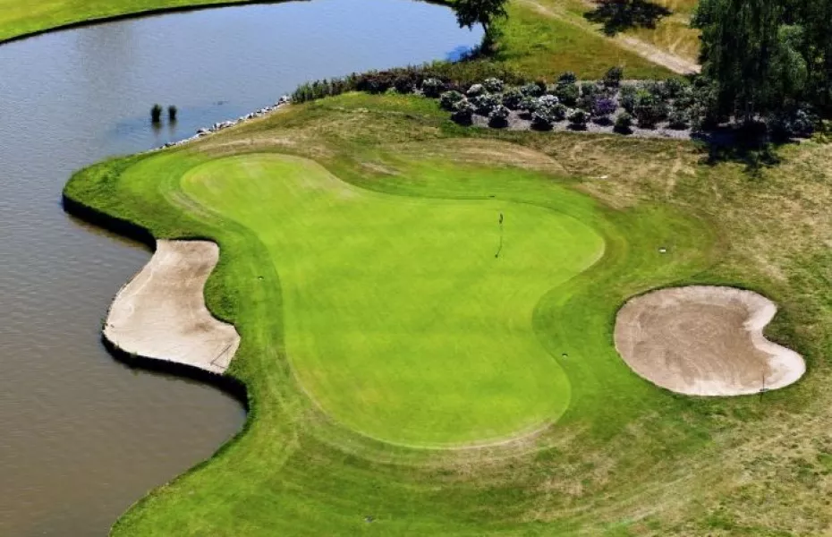 Millennium GC - Championship: #17