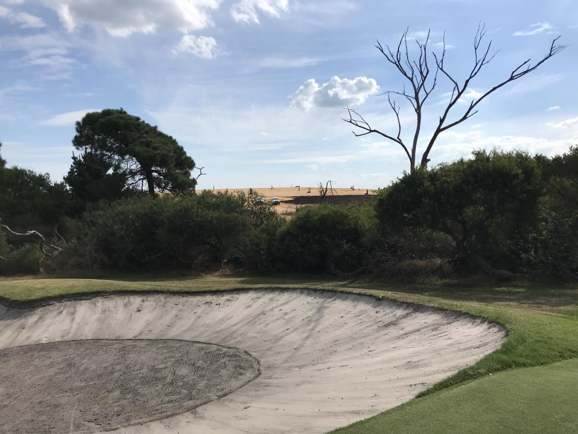 Landfill in the background not a desert! (Photo submitted by theglasseyegolfer on 03/13/2021)