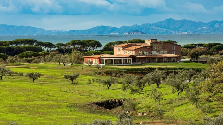 Riva Toscana Golf Resort & Spa: Clubhouse