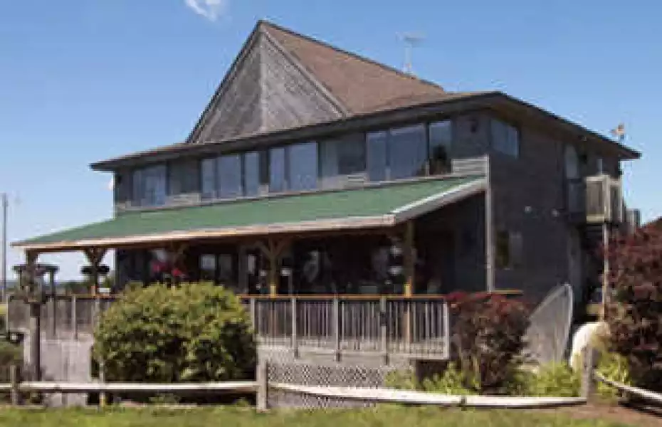 Fox Run GC: Clubhouse