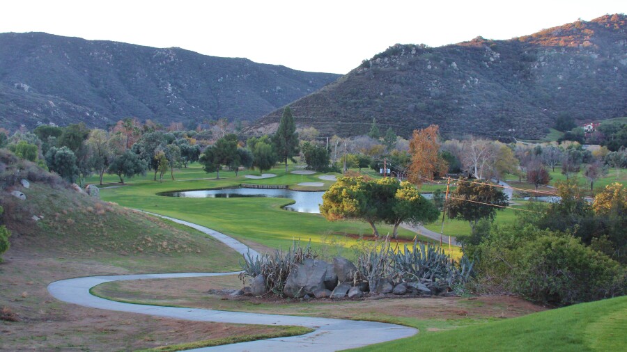 Willow Glen course at Sycuan Golf Resort - hole 4