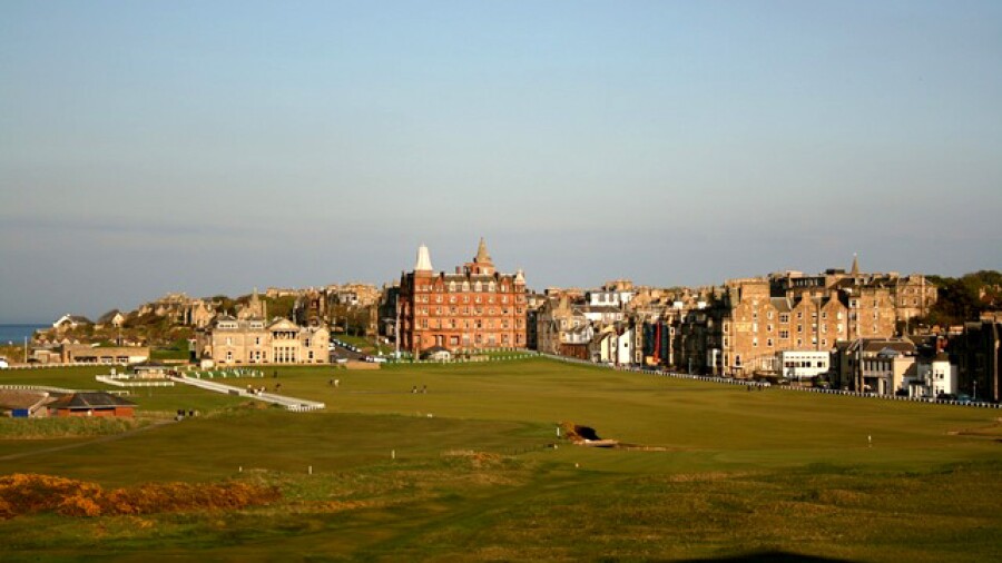The Old Course in St. Andrews - Tom Morris