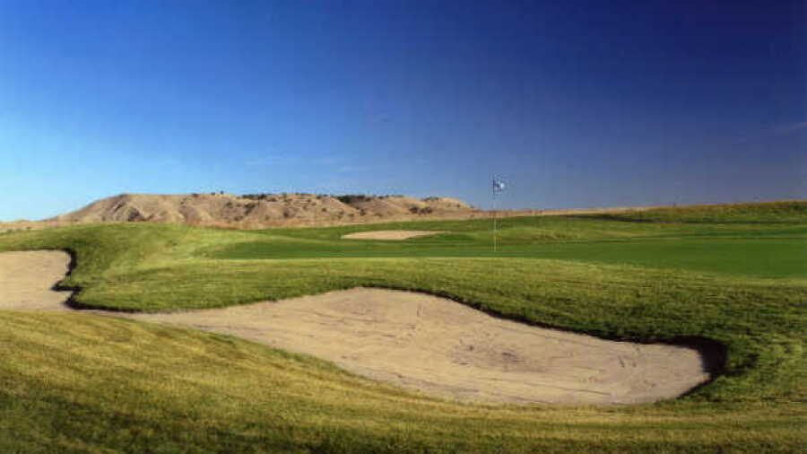 Sumo Golf Village