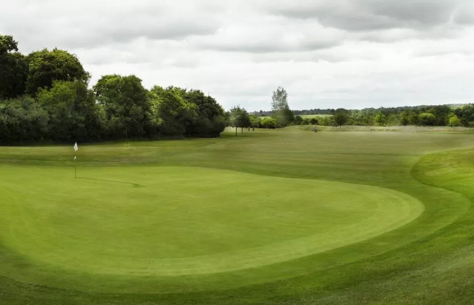 Singing Hills GC - Lake/Valley: #8